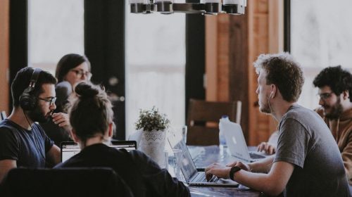 millennials criptomonedas unsplash
