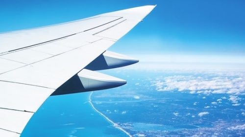 avion turismo unsplash