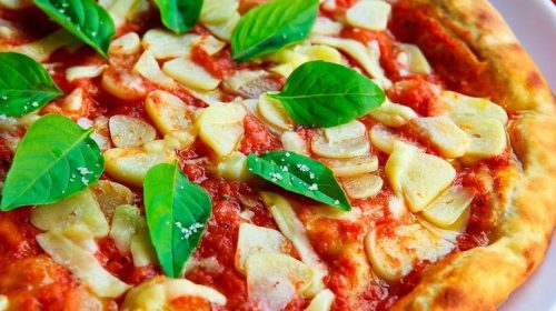 dominos pizza unsplash
