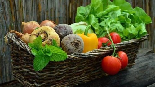 frutas y verduras con Bitcoin
