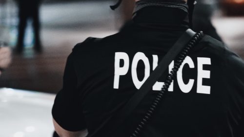 policía