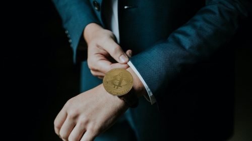 inversion-bitcoin-unsplash-canva-min