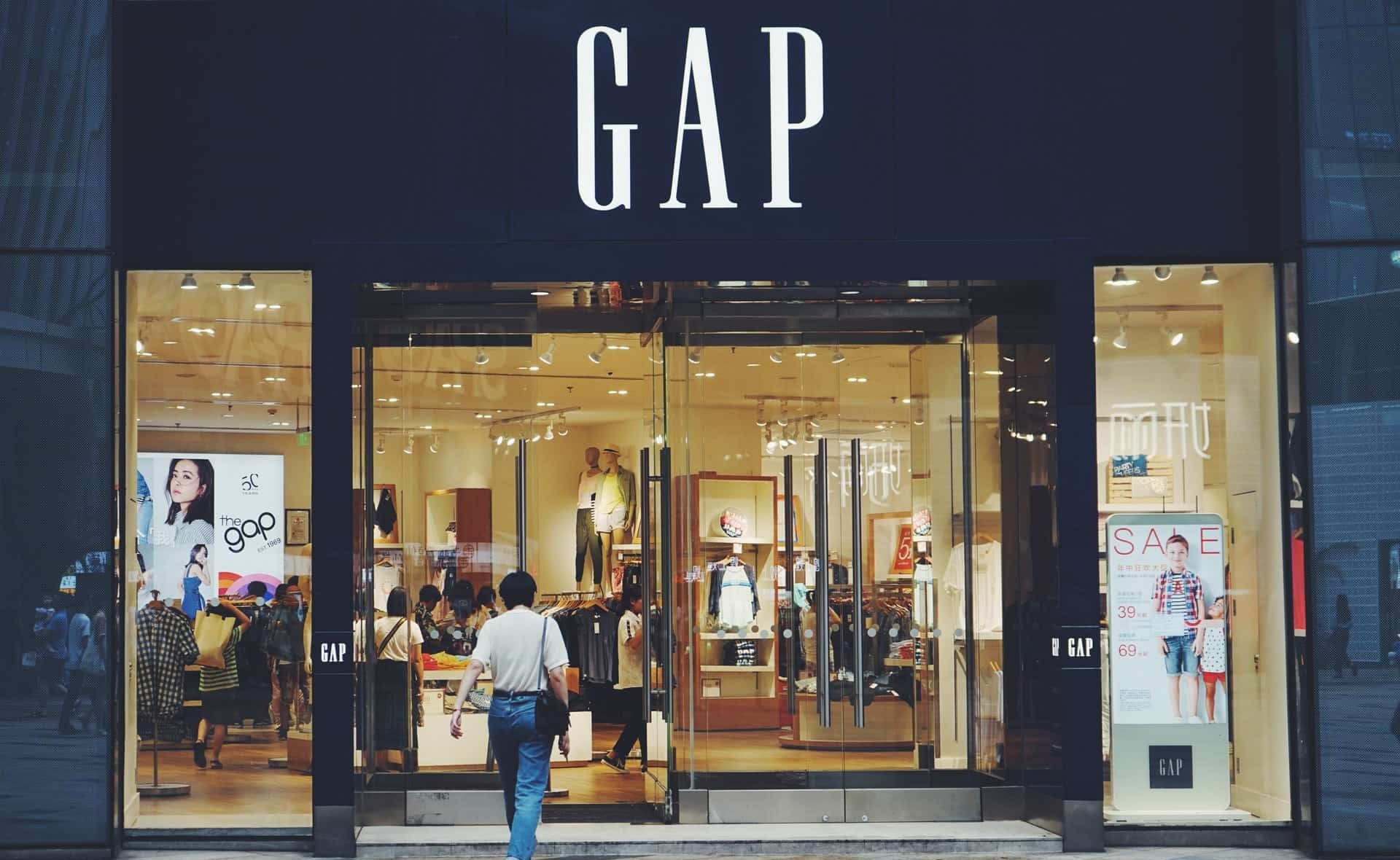 Marca de ropa GAP lanzará su primera colección NFT sobre la red Tezos - DiarioBitcoin